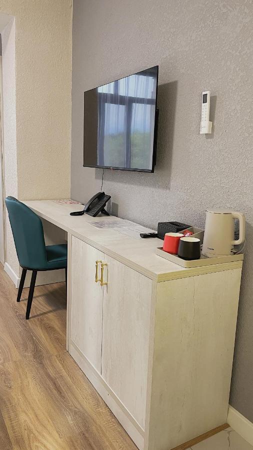 Khan Plaza Алма Ата Екстериор снимка