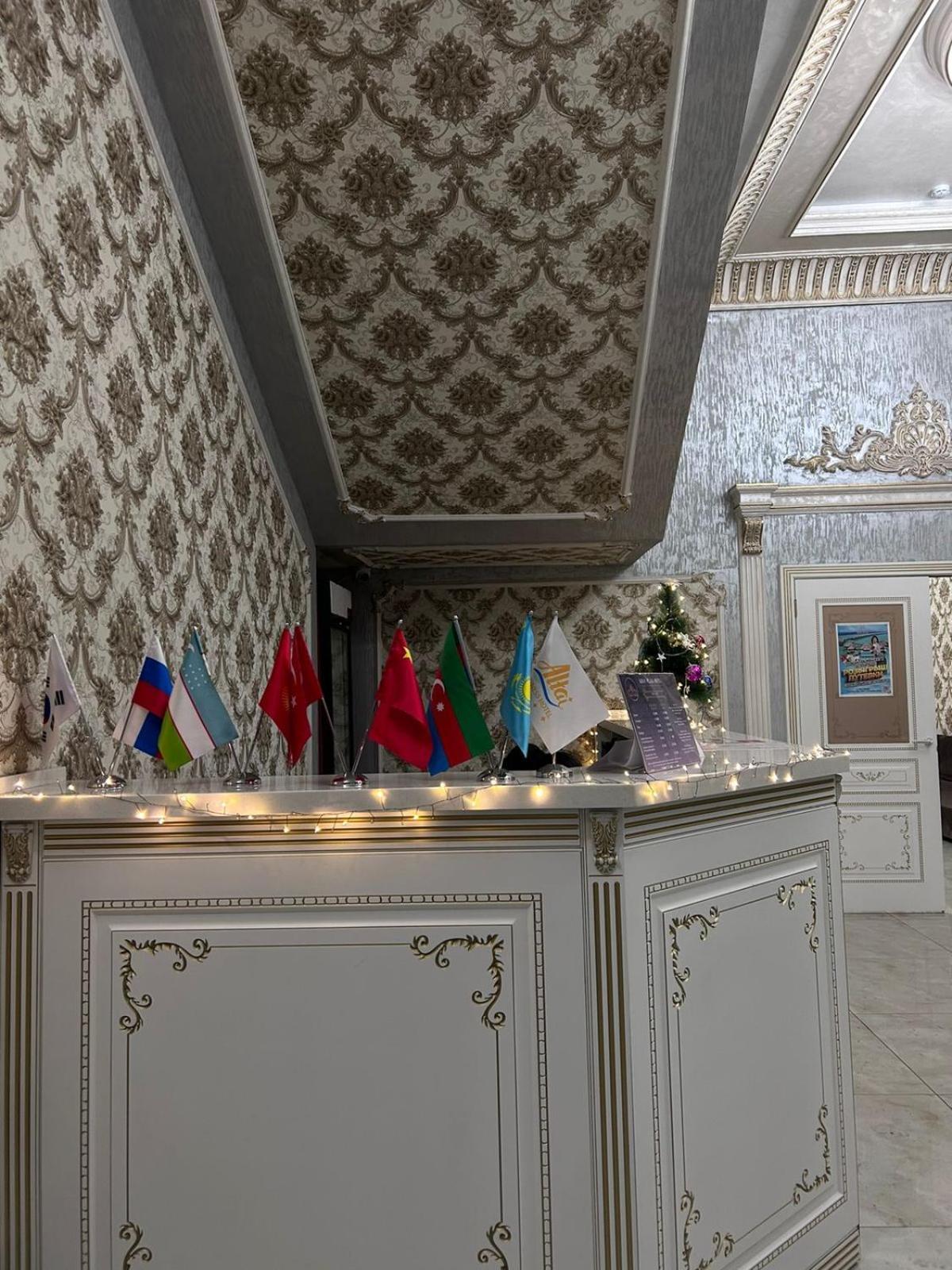 Khan Plaza Алма Ата Екстериор снимка